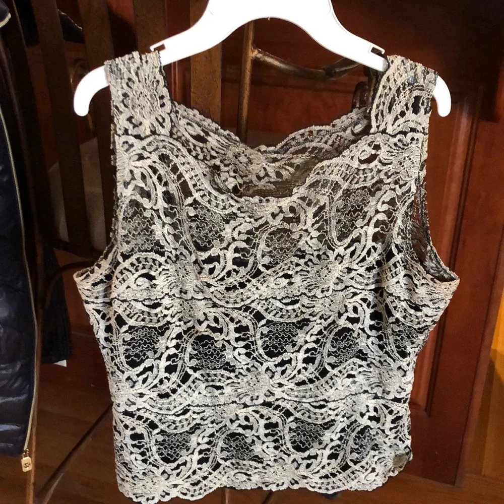 Kay Celine lace top - Picture 1 of 1